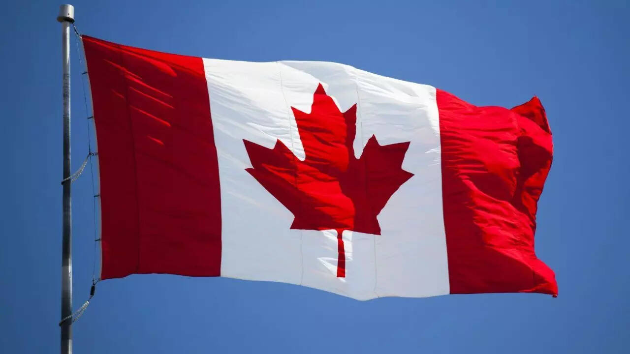 Canada’s population drops by 100,000 in late 2025 amid sharp fall in ...