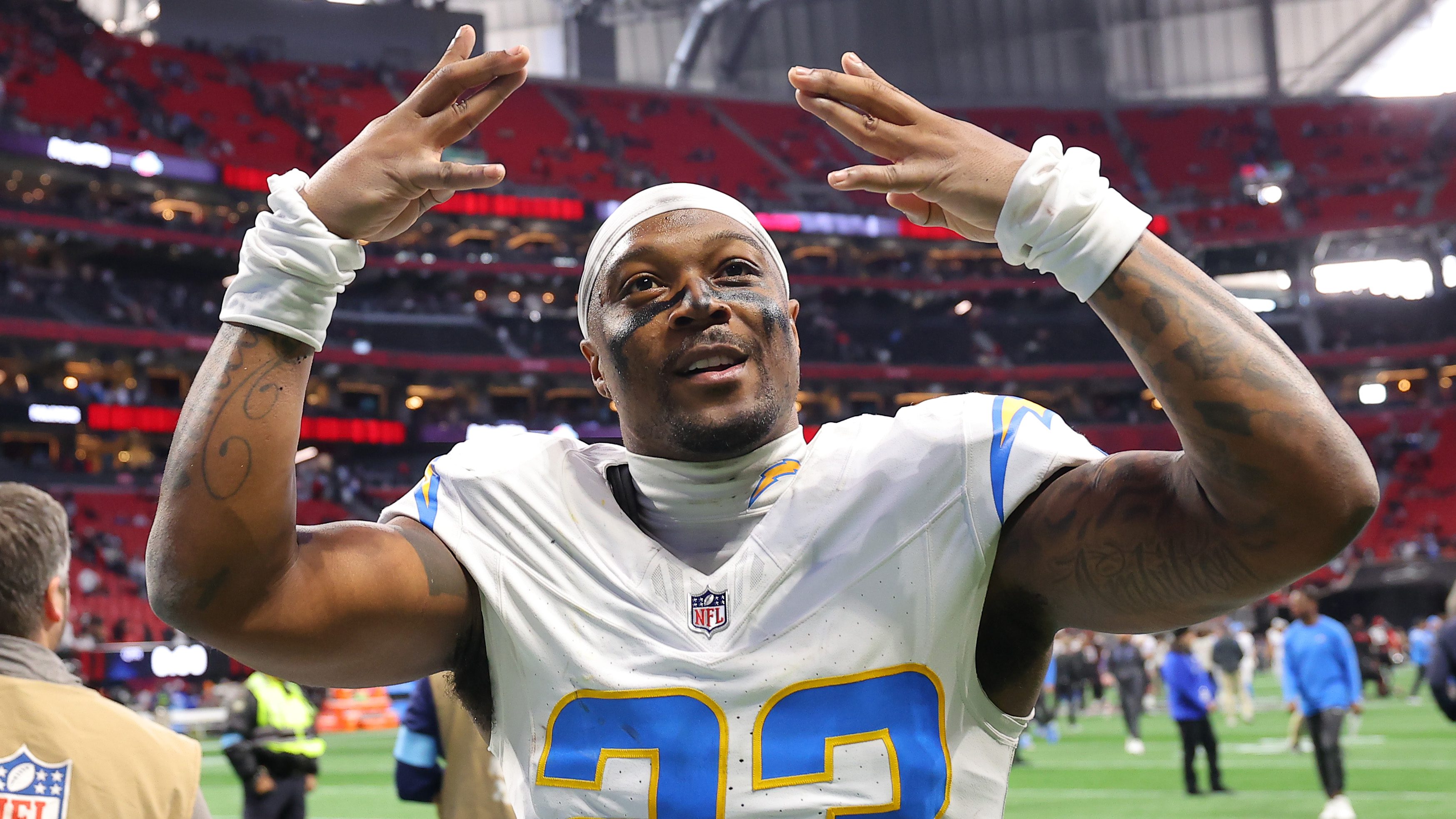 Former Ravens’ 16-game starter signs new contract with AFC rival