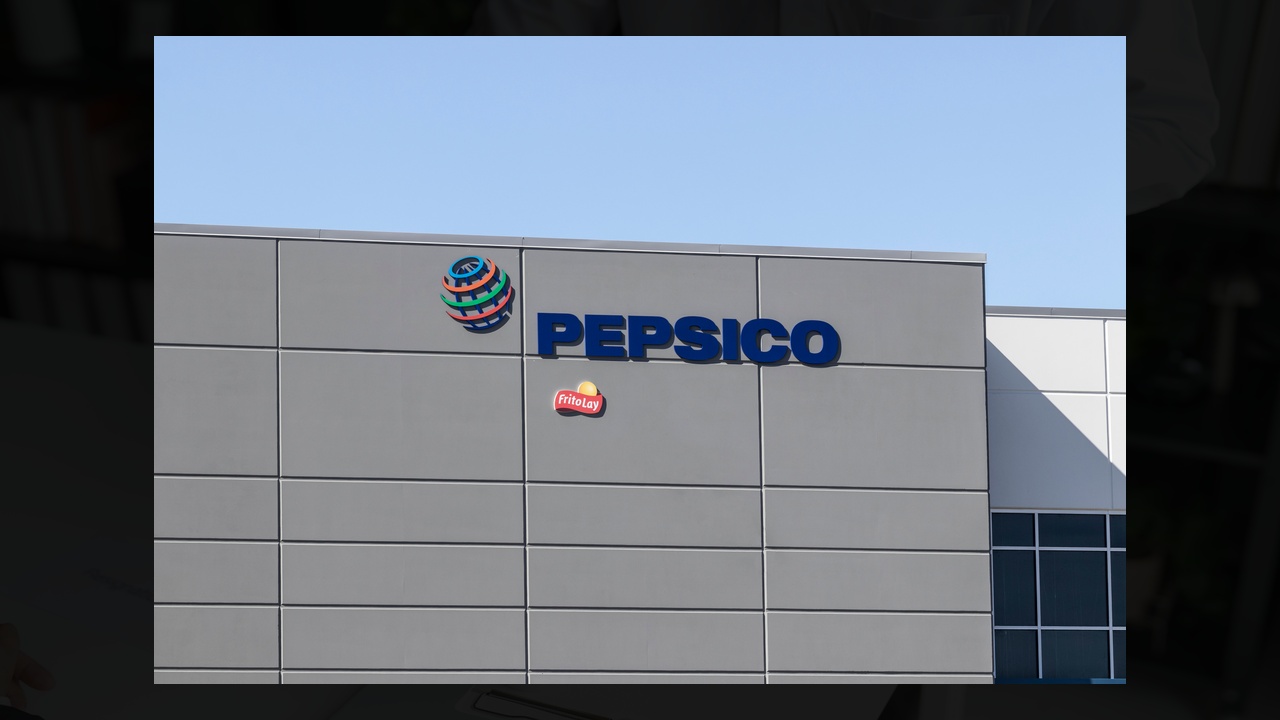 PepsiCo closes plants in eight states, cuts 1,600 jobs