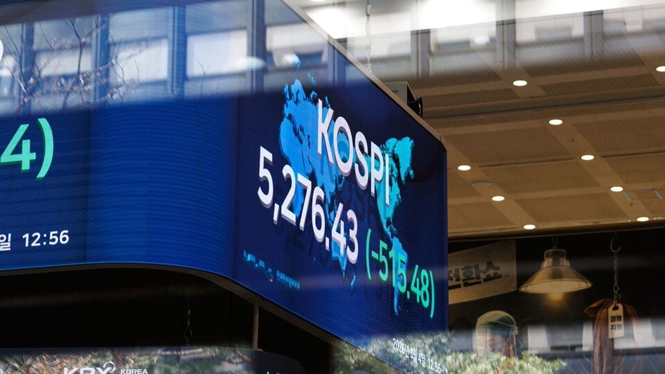 Asian stock market crash: Nikkei 225, KOSPI fall 2.5% as US-Iran war ...
