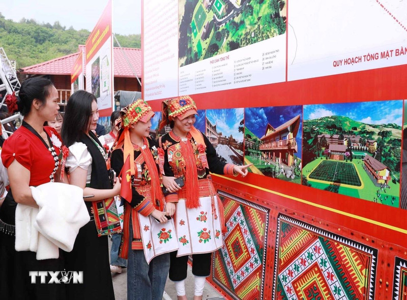 Đào tạo nguồn nhân lực tại chỗ và xây dựng phên giậu vững chắc