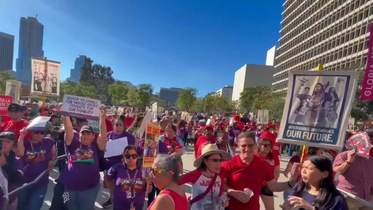 LAUSD unions announce strike date at DTLA rally