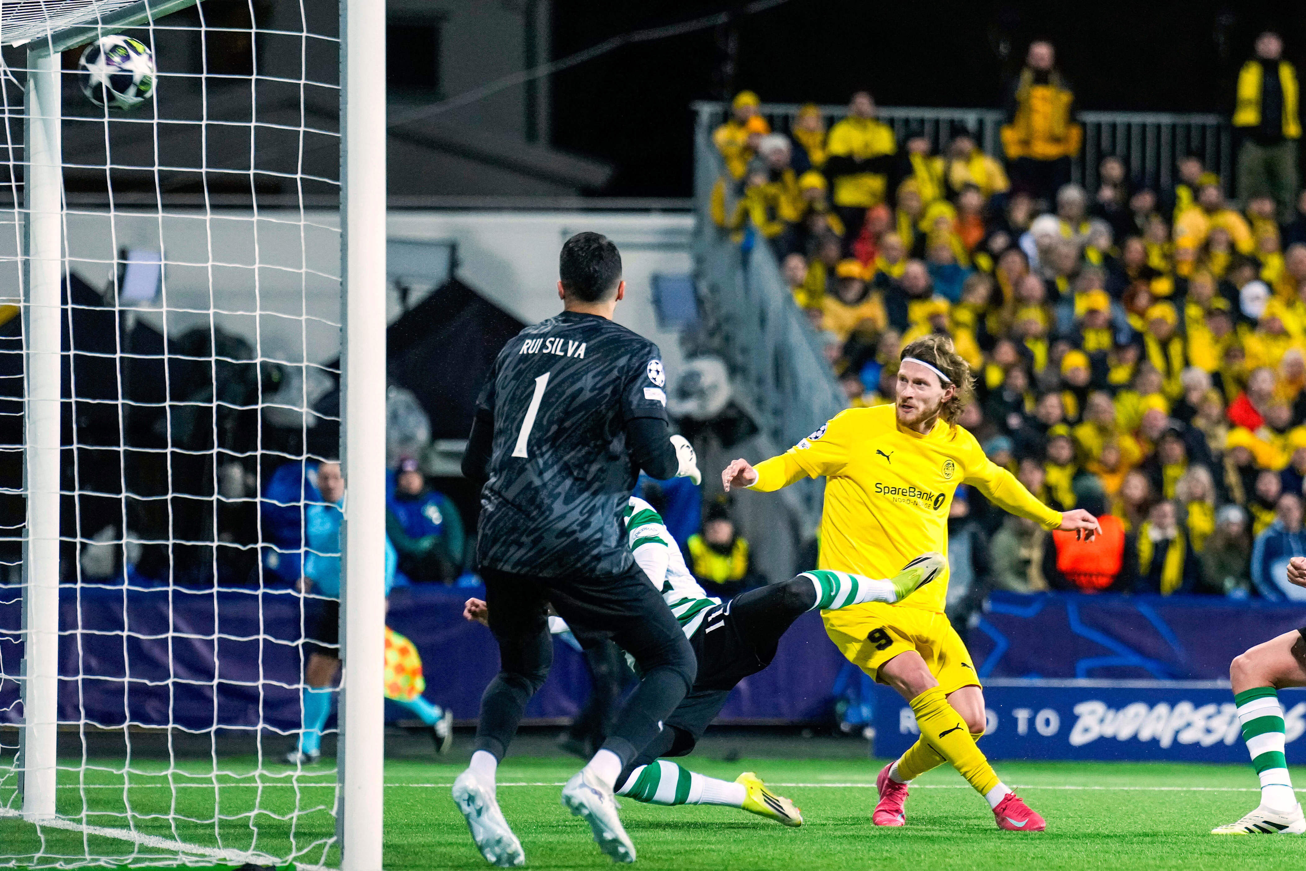 leeds-united-behind-celtic-in-race-to-land-bod-glimt-star-kasper-h-gh
