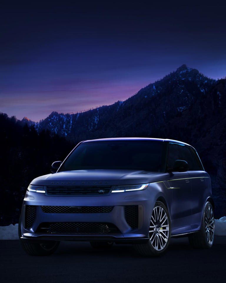 Does this very special Range Rover Sport SV remind you of ski country ...