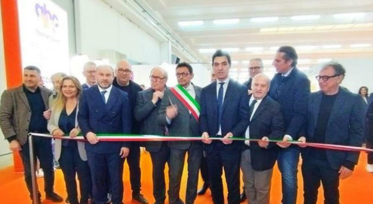abc-per-battere-la-crisi-inaugurata-la-fiera-della-moda-al-fermo-forum