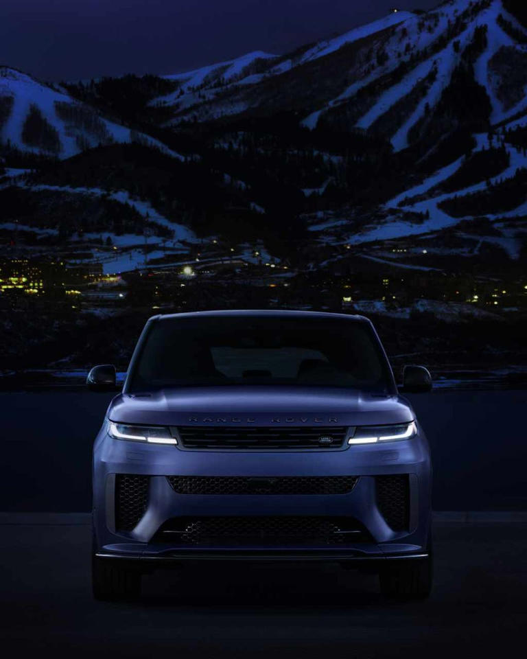 Does this very special Range Rover Sport SV remind you of ski country ...