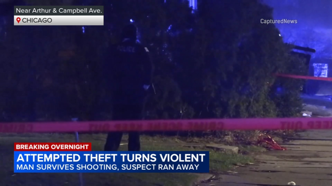 Man shot in attempted robbery in West Ridge, Chicago police say
