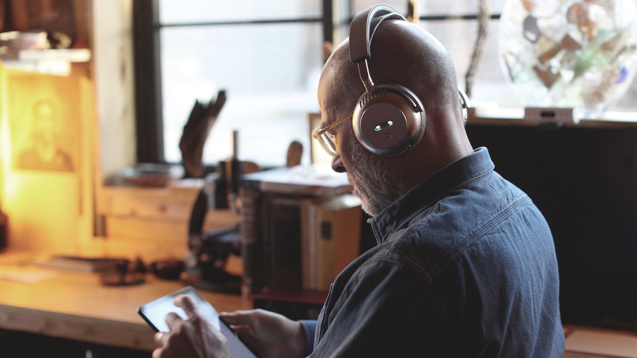 Meet the world's first wireless headphones with a built-in DAC and ...