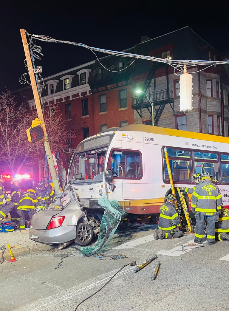 Multi-vehicle crash involving MTA bus sends 8 people to hospitals