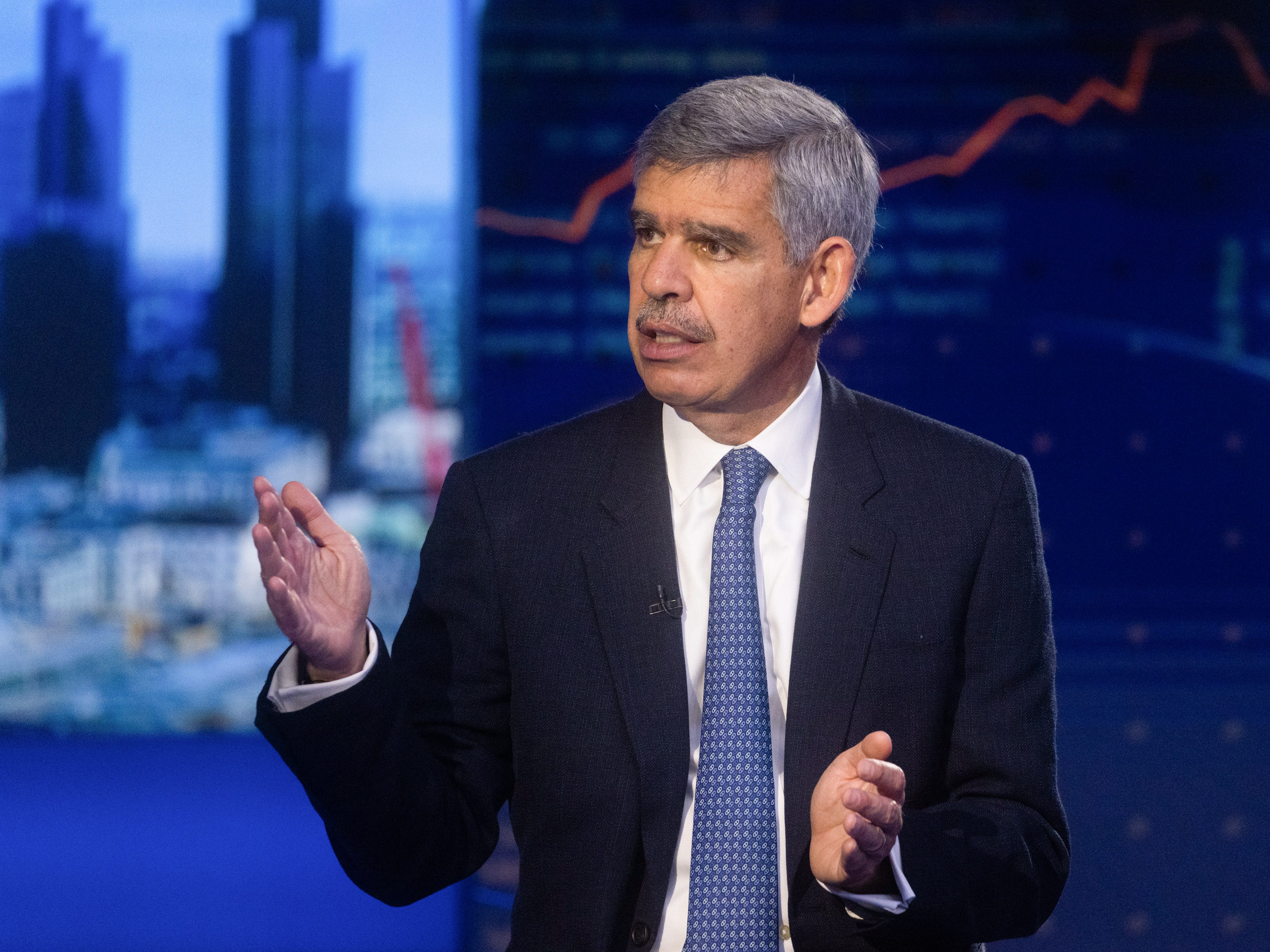 Legendary investor Mohamed El-Erian unpacks how a private credit crisis ...