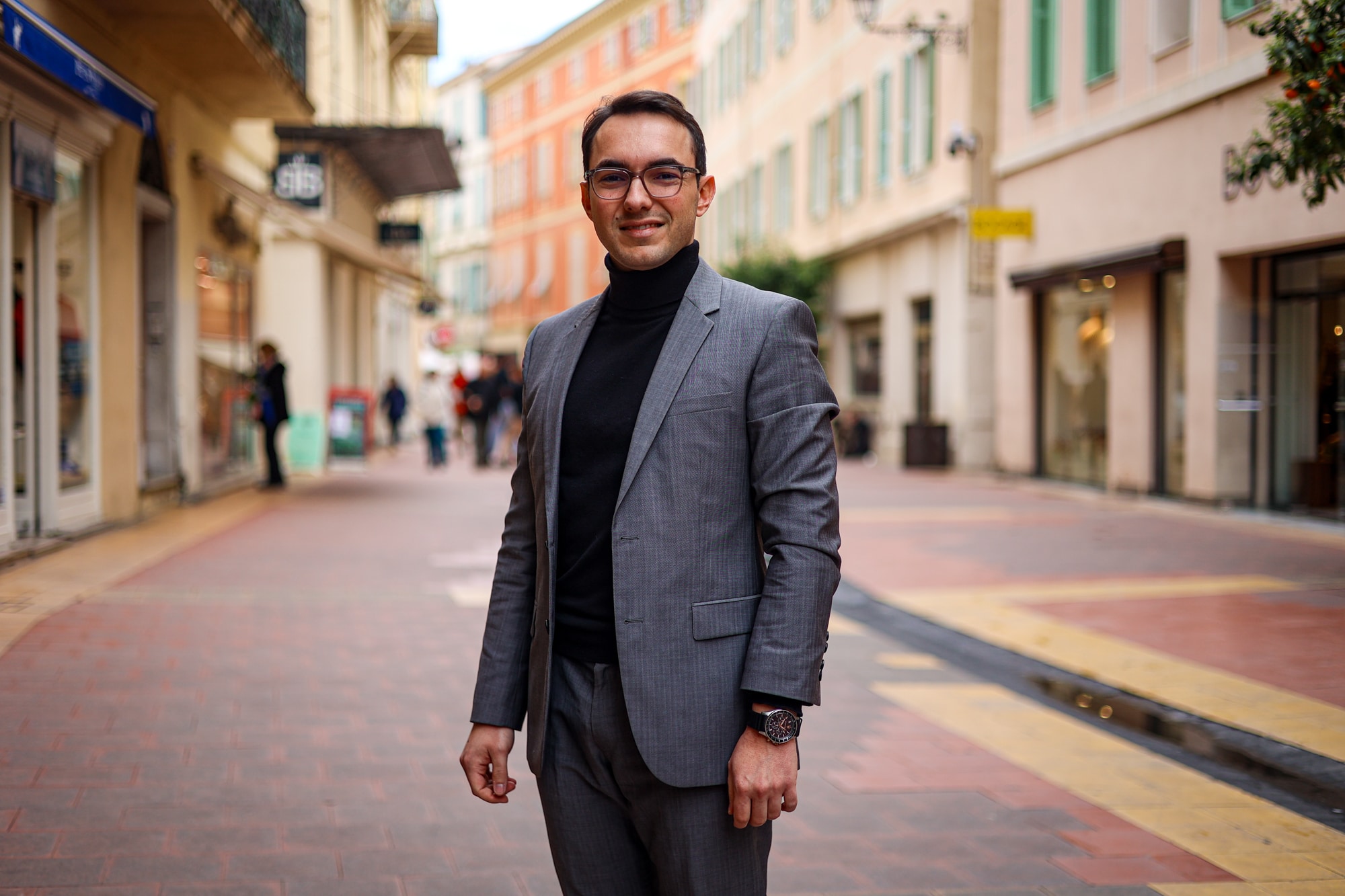 À Menton, ce candidat de droite torpille le barrage anti-RN, « Sarkozy ...