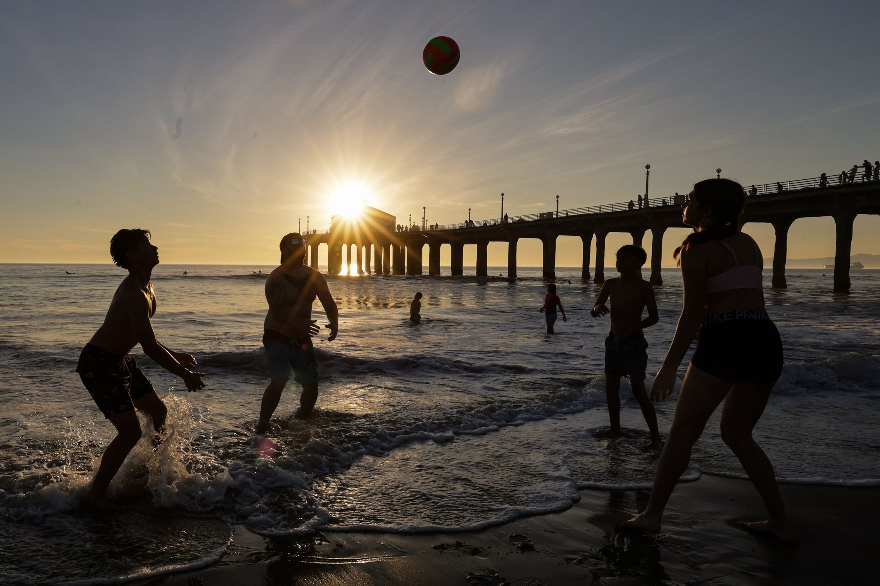 Dangerous, unprecedented heat wave hits the West