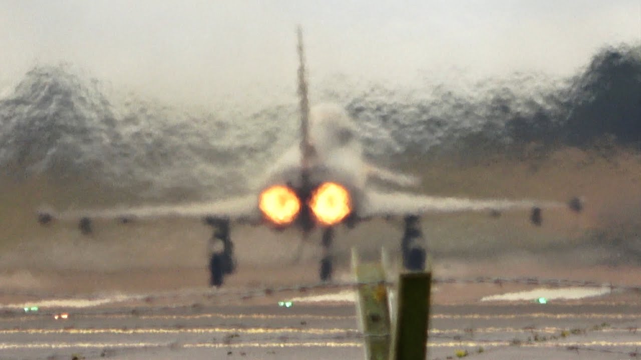 Watch this fighter jet explode into a vertical climb - 