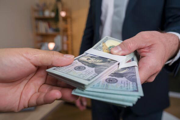Fashion brand to pay customers up to $1,600 from class action ...