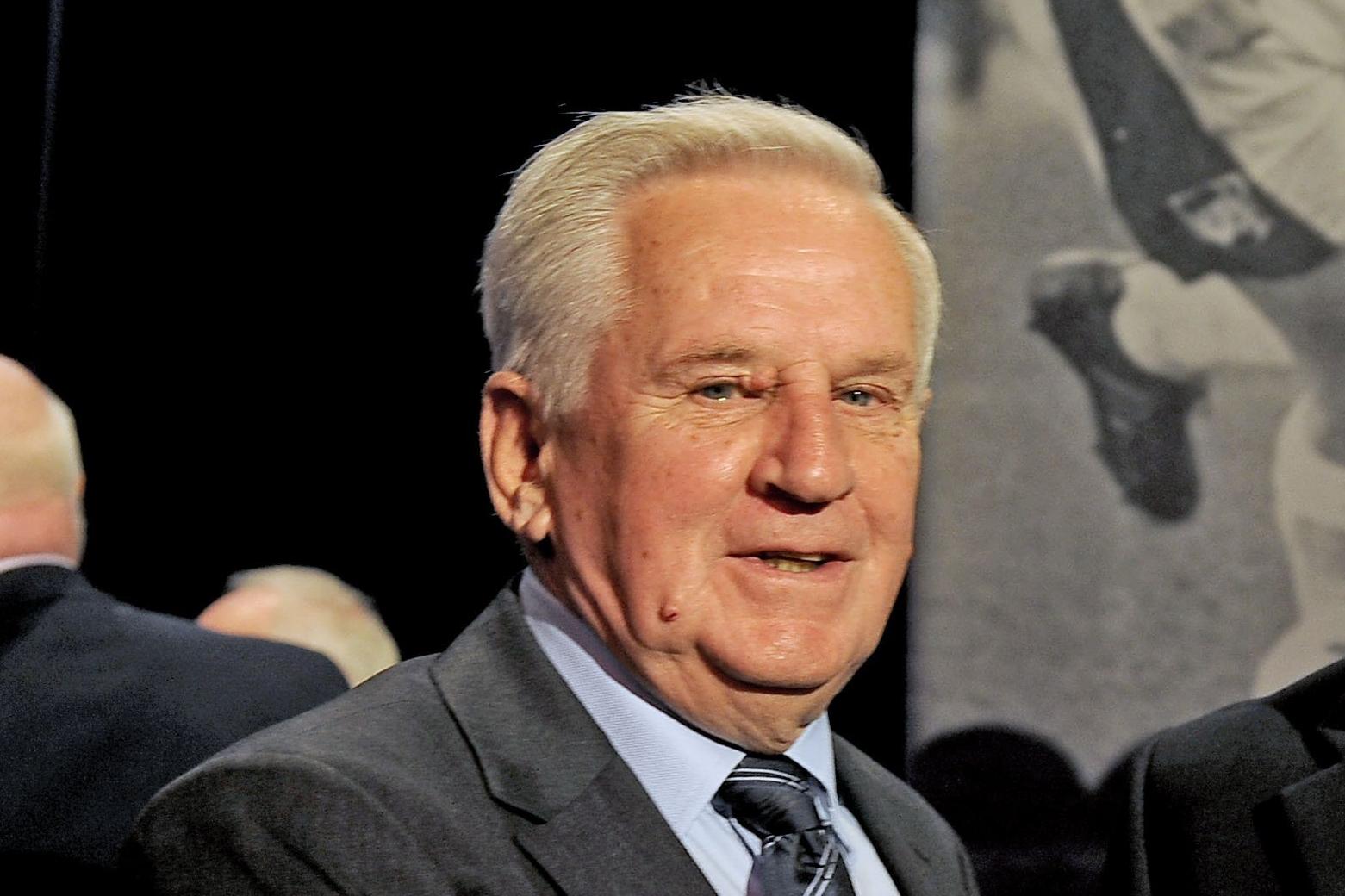 Tributes paid to former Raith Rovers striker and manager Gordon Wallace ...