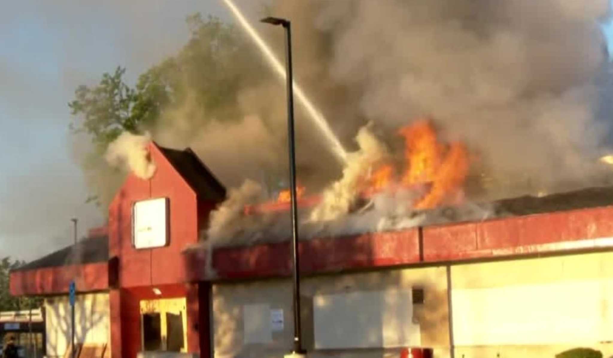 Sacramento County fire crews work to put out fire at abandoned Jack in ...