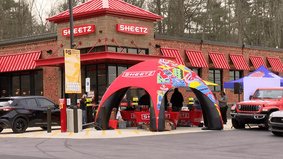 Sheetz opens new store in Arden with ribbon-cutting ceremony
