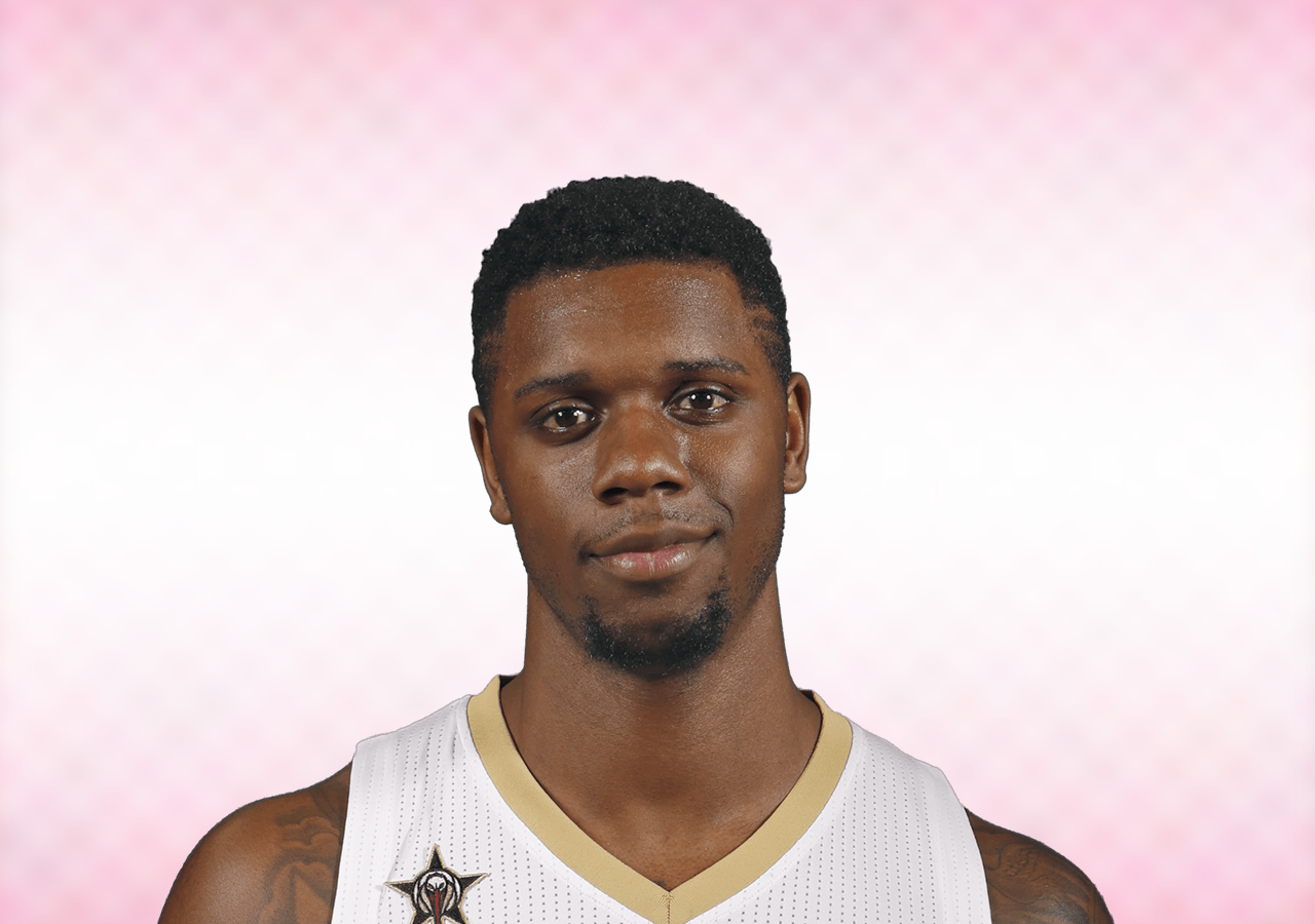 2015, Jones suffered a collapsed lung with the Rockets...