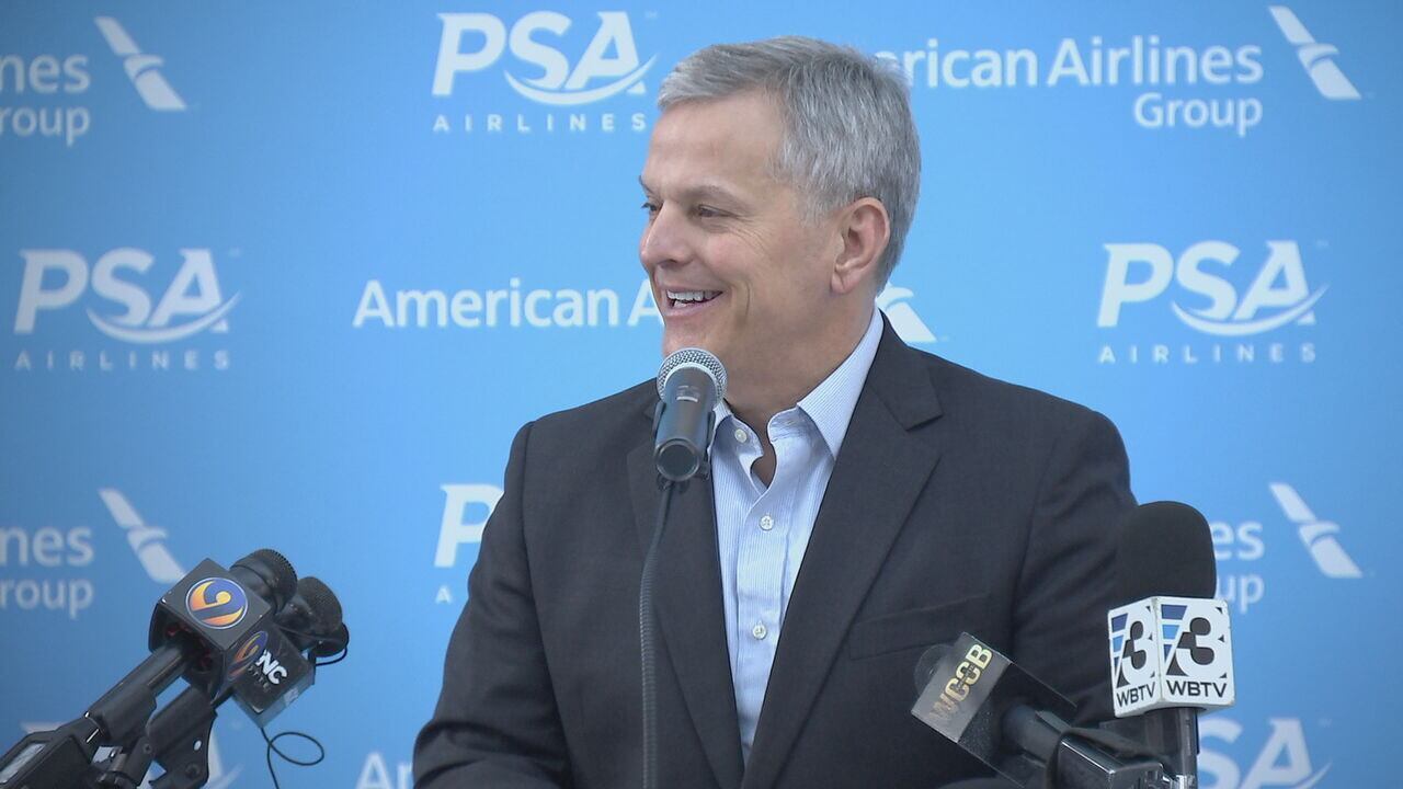 Hundreds of jobs coming to new PSA Airlines HQ in Charlotte