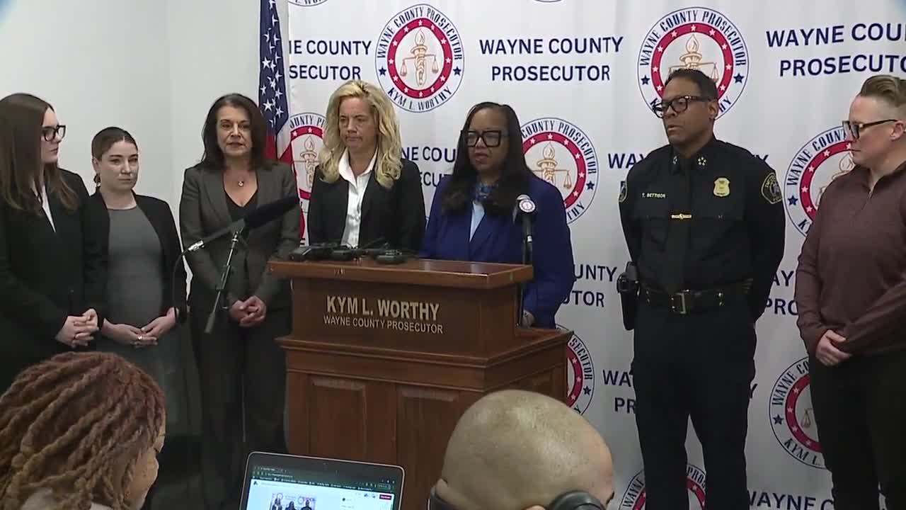 Prosecutors announce charges against ex-DPD sergeant who was allegedly ...