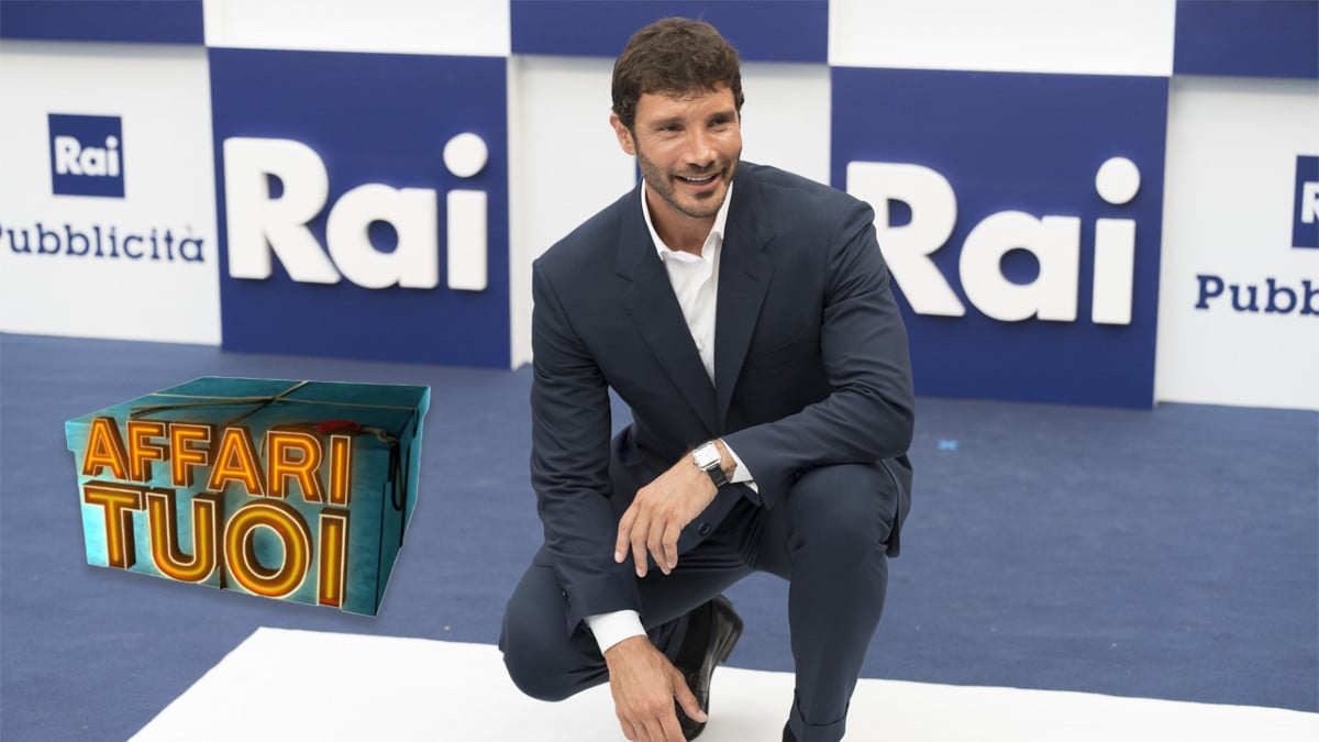 Quanto guadagna Stefano De Martino? Stipendio e patrimonio del ...