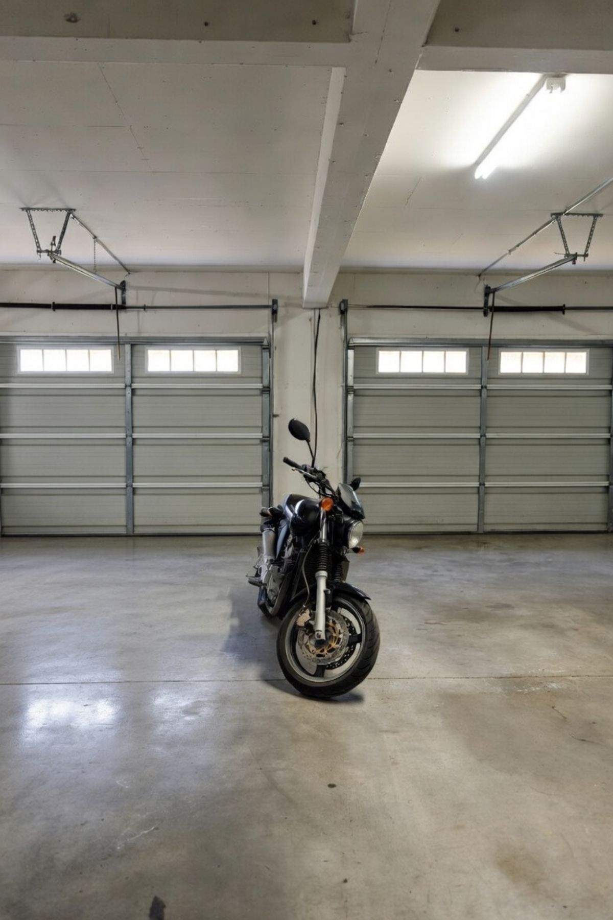 How to reclaim your garage in a weekend using self storage