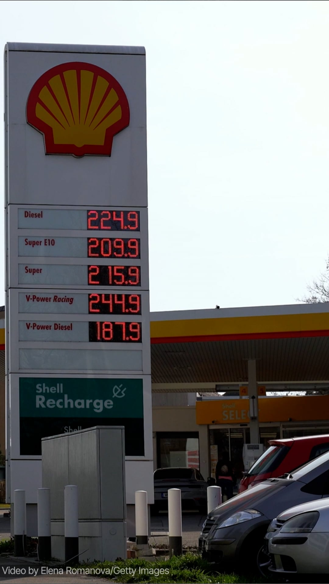 Oil prices surge as Trump threatens to blow up Iran gas field