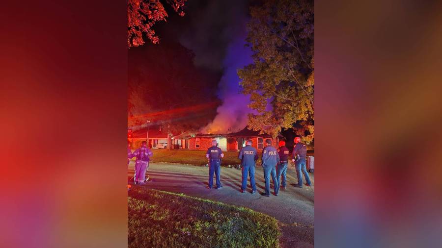 2 dead, 2 hurt after early morning fire at home in Baton Rouge