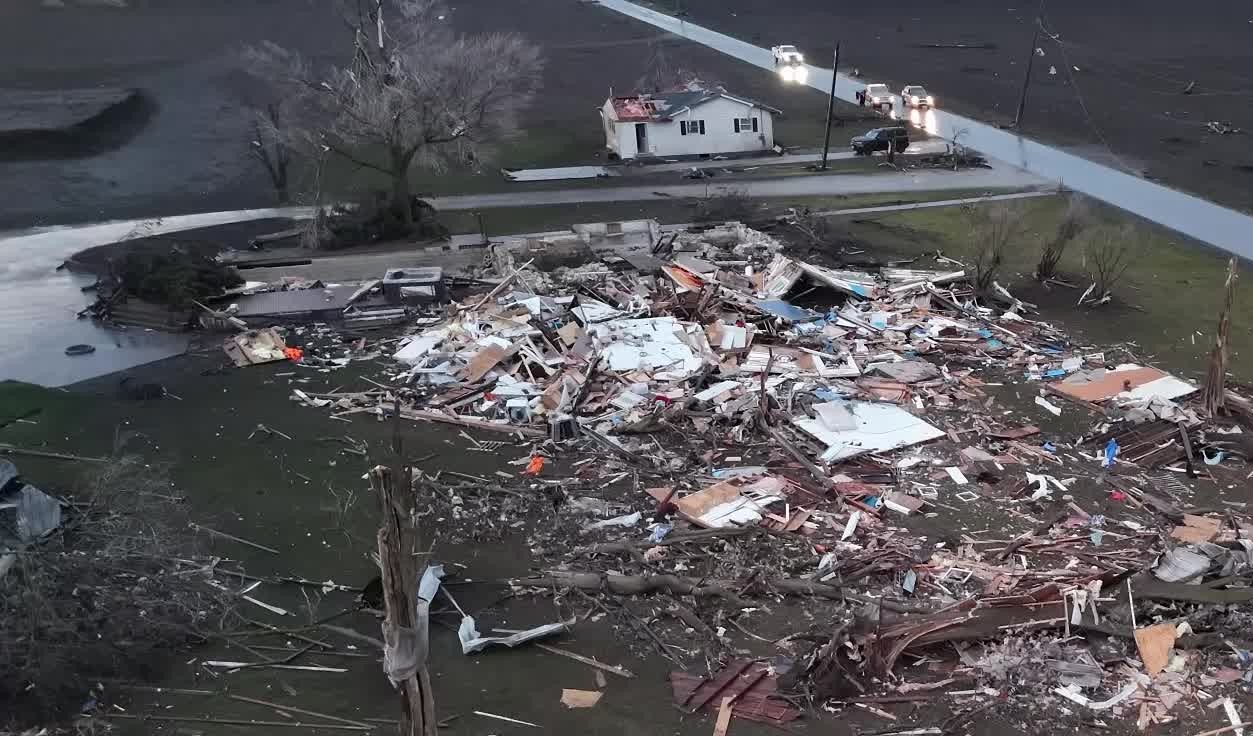 Massive tornado leaves trail of damage in its wake