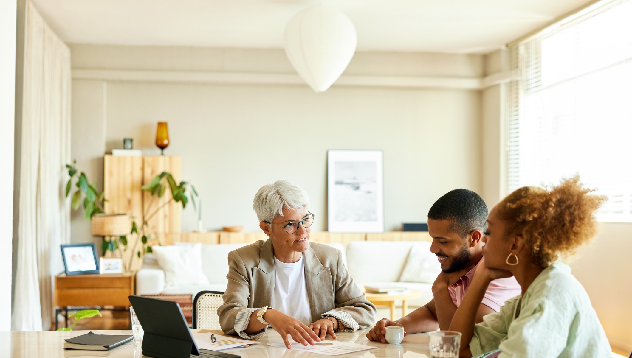 5 passive income sources that beat a 9-to-5 job<br><br>