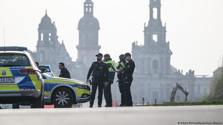 Germany news: WWII bomb forces major evacuation in Dresden
