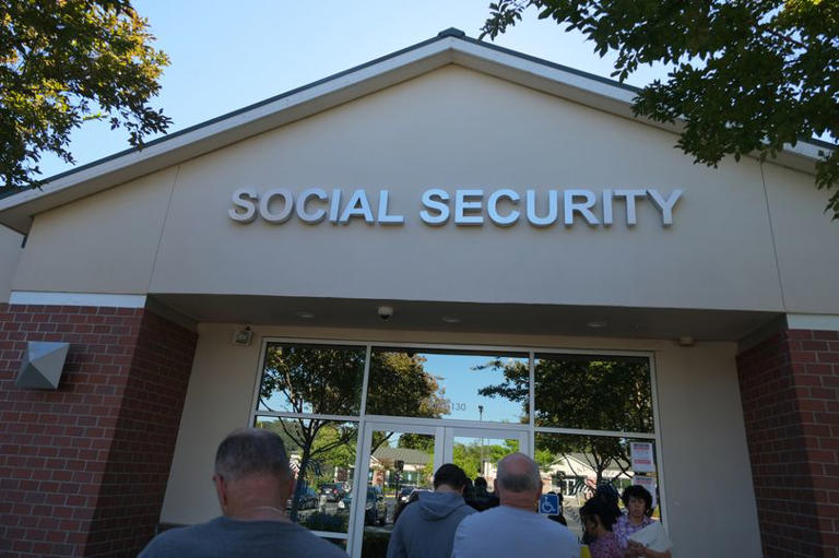 Social Security schedule change as 1 group won't receive paychecks this ...