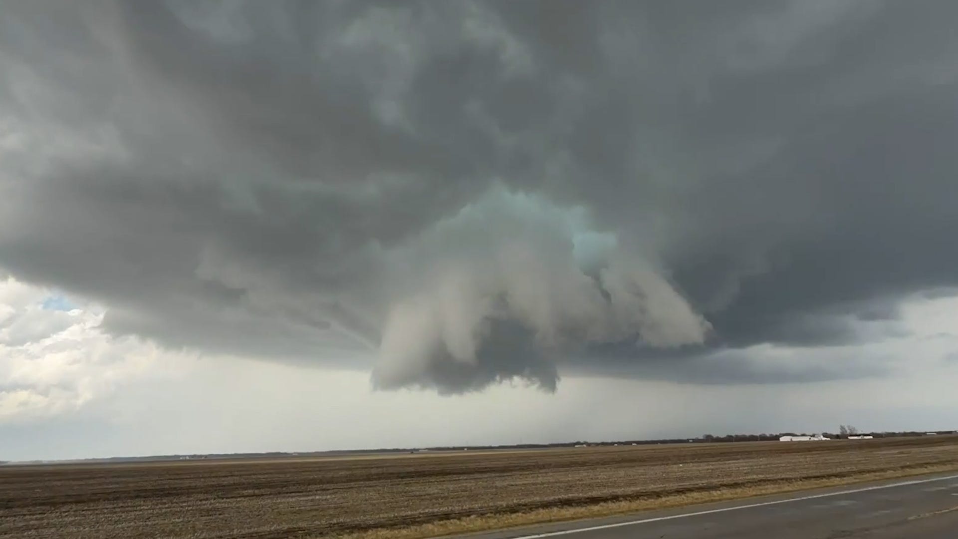 Millions on alert as tornadoes, storms stretch across eastern US<br>