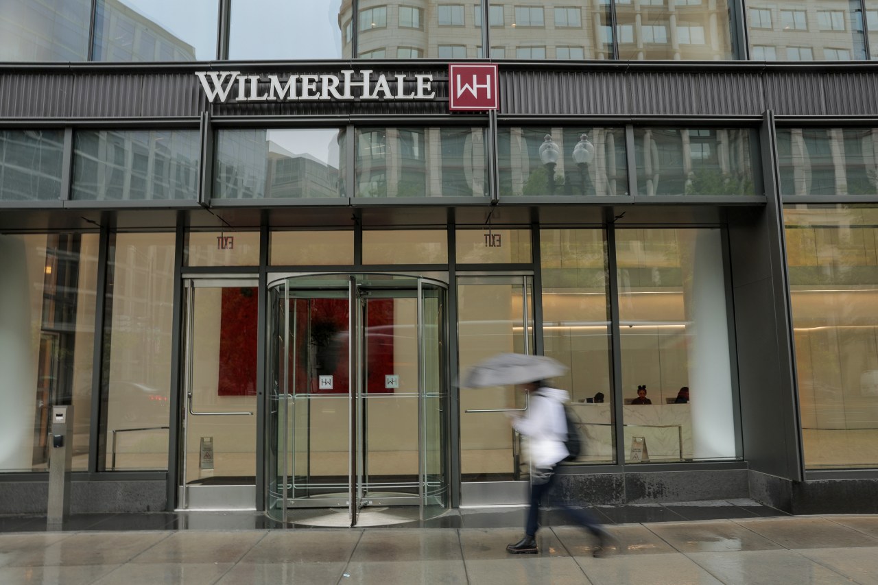 Trump ordered Justice Department reversal on law firm sanctions<br><br>