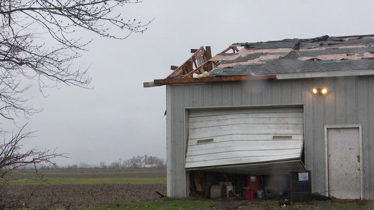 Tornado leaves behind trail of damage in Starke County