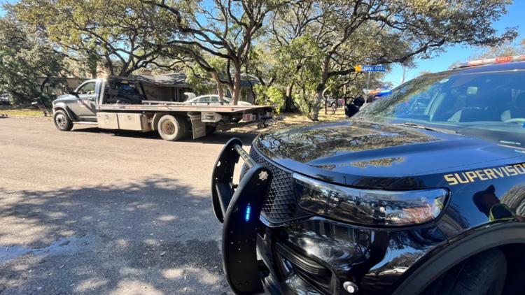 SAPD: Teen arrested after leading officers on chase, crashing stolen ...