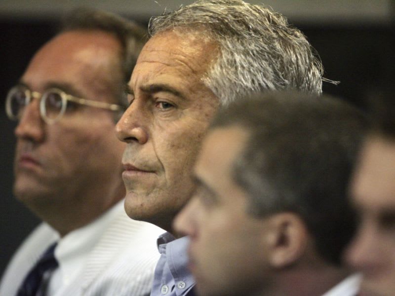 Jeffrey Epstein news: Epstein-Skandal: Erste Akten zu Mandelson ...
