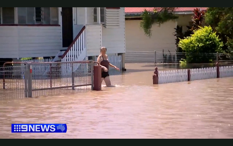 Bodies found in search for Chinese backpackers missing in floodwaters