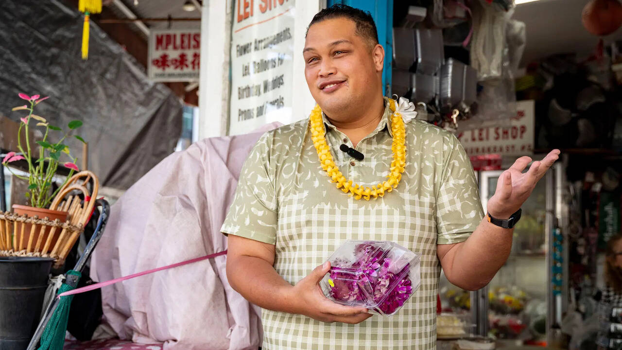 Hawaii lawmakers push for local lei production amid imported orchid ...