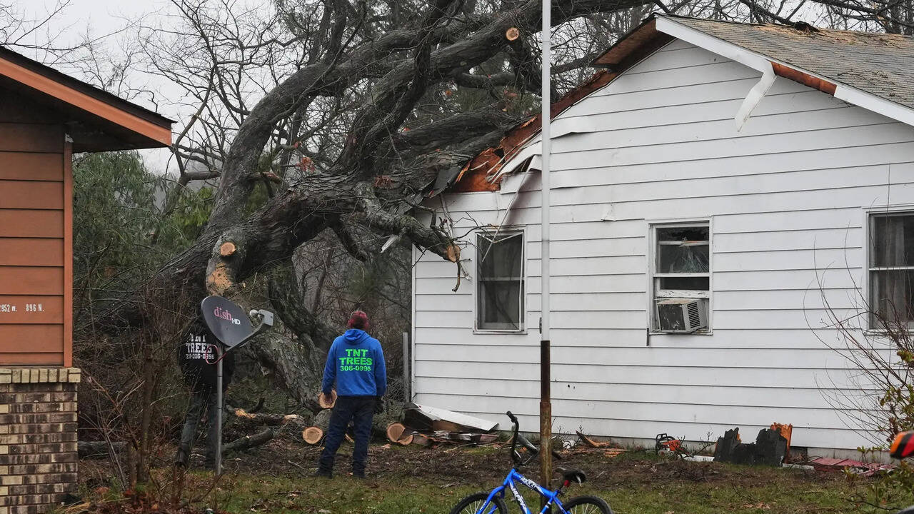 Tornadoes claim lives and cause damage in Indiana and Illinois