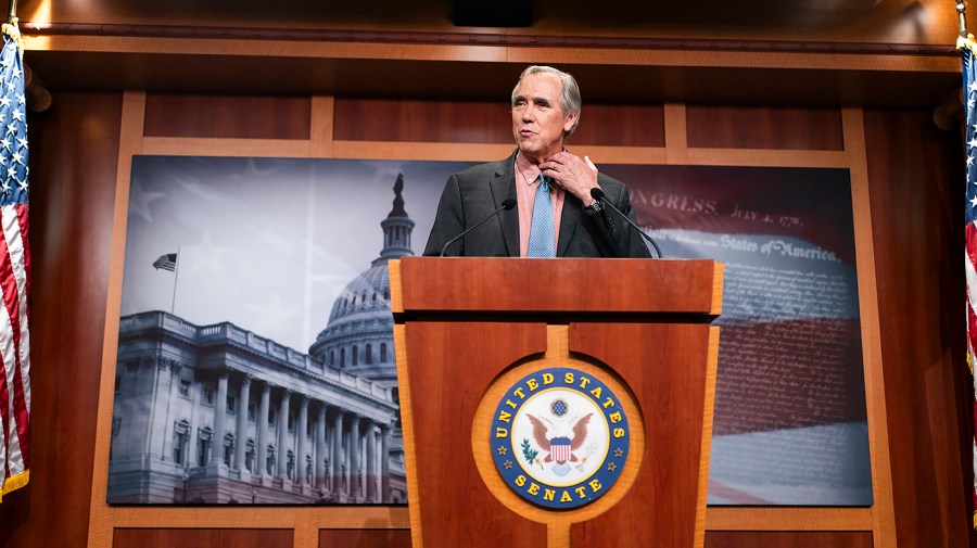 Senators ask for investigation into DOJ handling of Epstein files