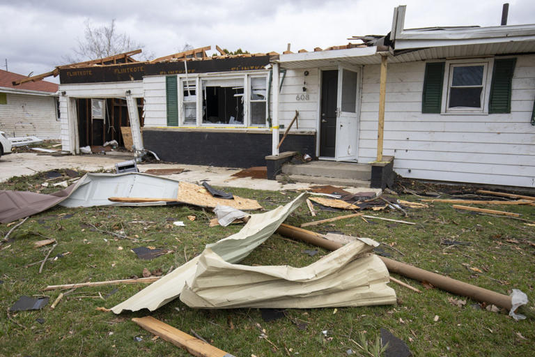 Deadly tornadoes strike in the night across the Midwest, destroying ...