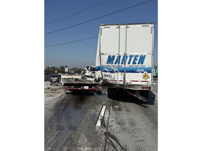 3 lanes temporarily shut down on 60 Freeway after crash: CHP