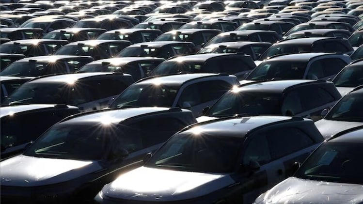 Parliamentary committee bats for subsidy on electric cars under PM E ...