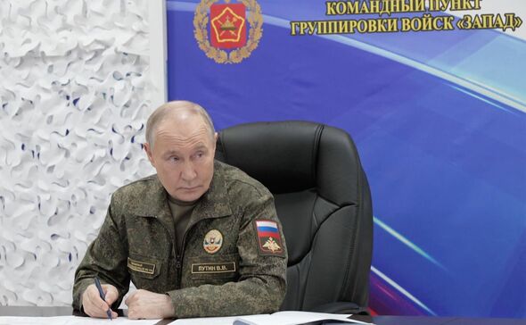 Paranoid Putin's 'frontline' meeting staged in Moscow amid security fears