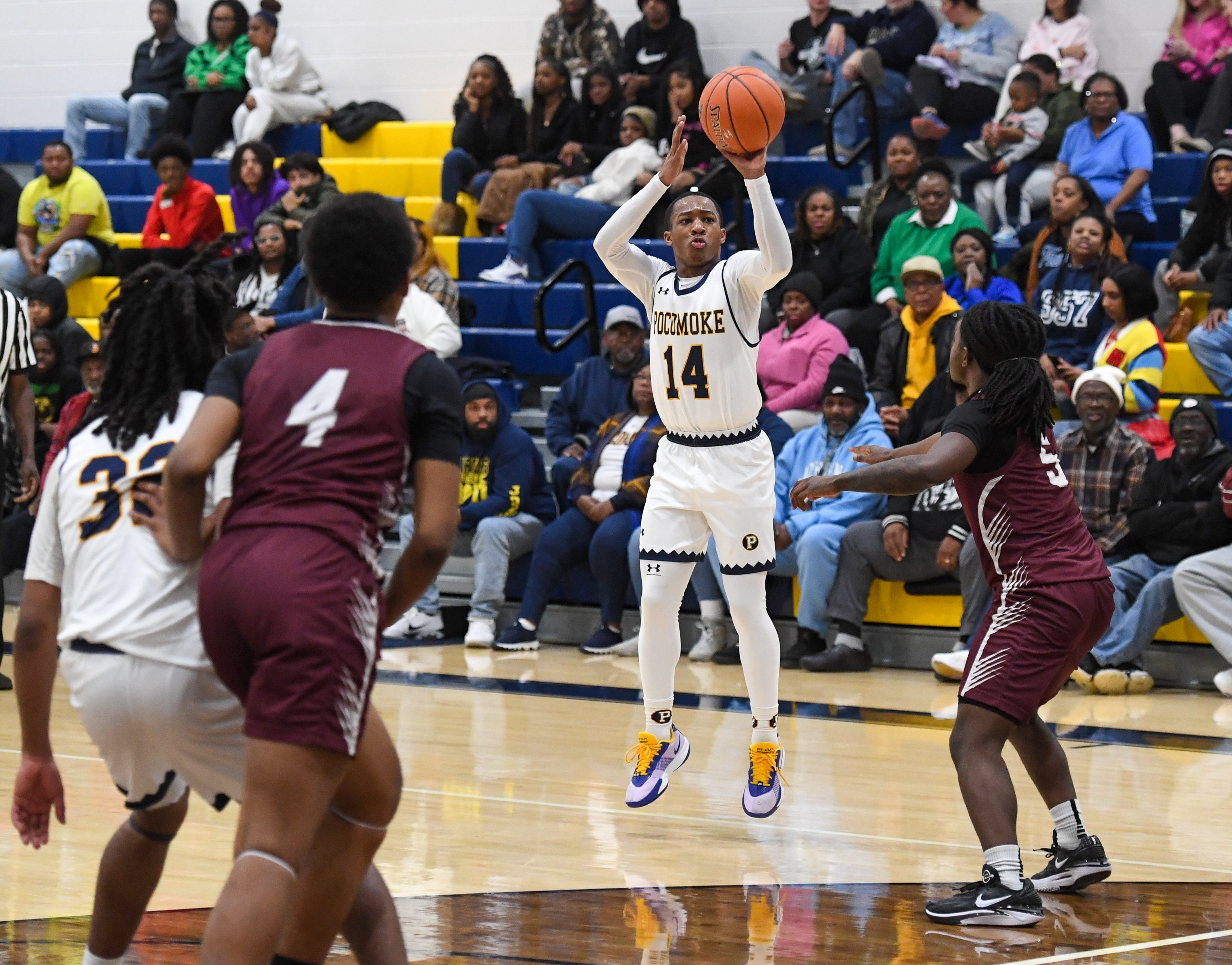 Pocomoke's Roberts is the EZ Cash of Delaware, Inc. athlete of the week ...