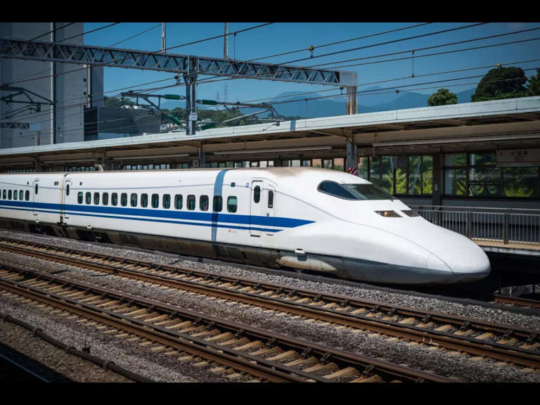 India-made B28 bullet train to debut on Surat–Vapi stretch of Mumbai– Ahmedabad corridor in