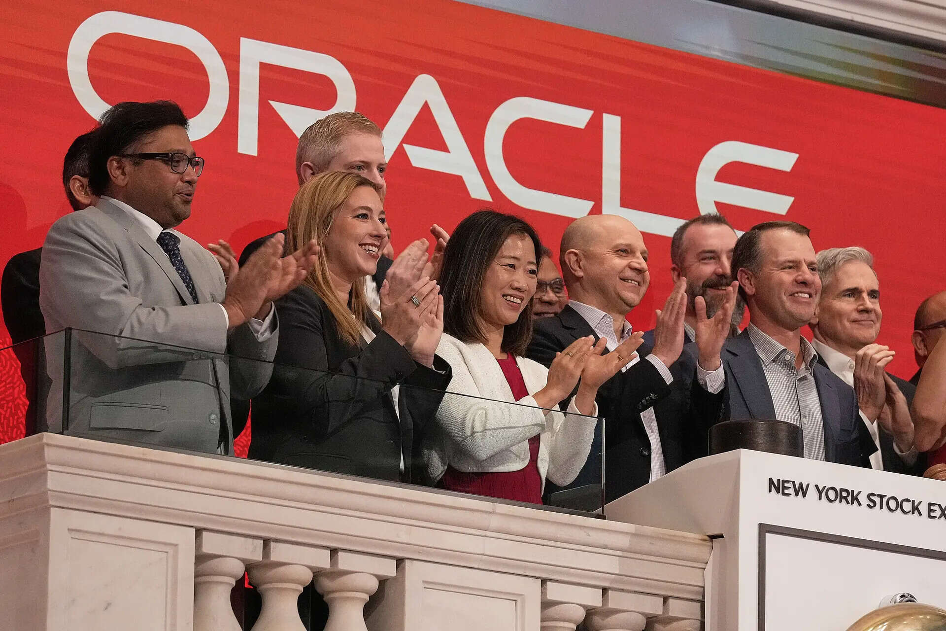 Oracle Proves Analysts Wrong Reports Best Ever Quarter In 15 Years 