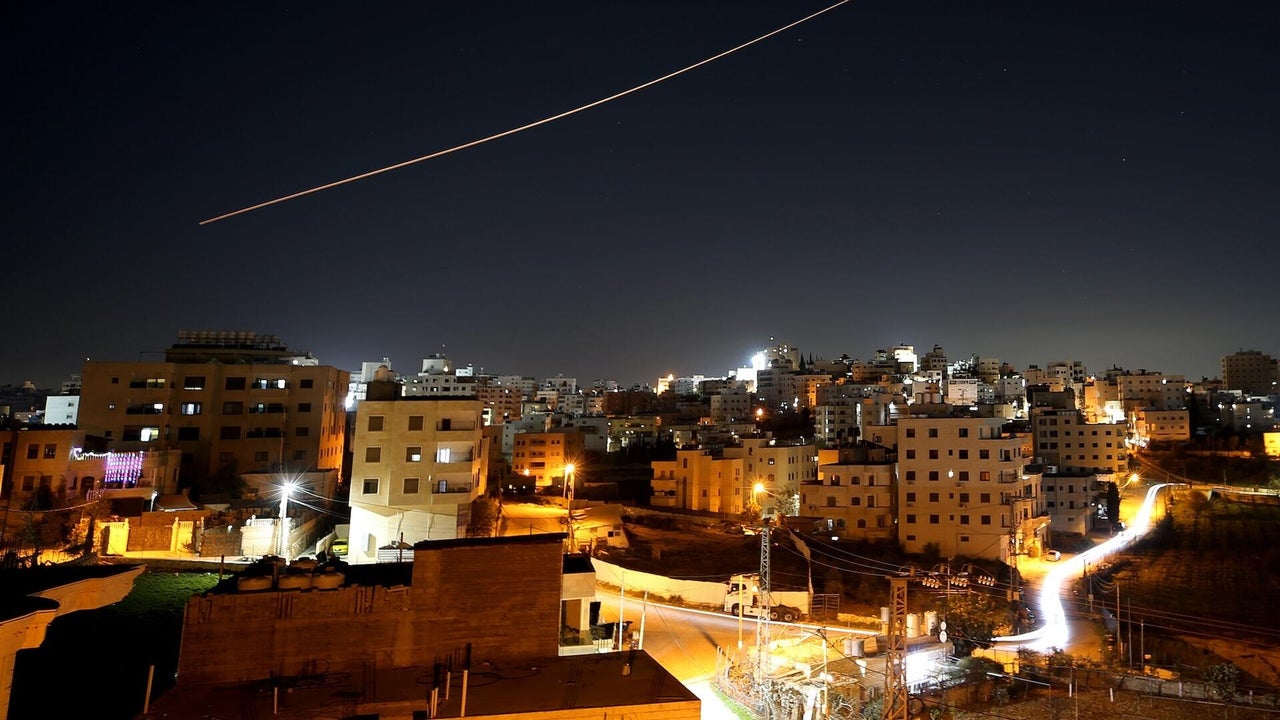 Iran trades strikes with US.-Israeli forces as attacks roar in Strait ...