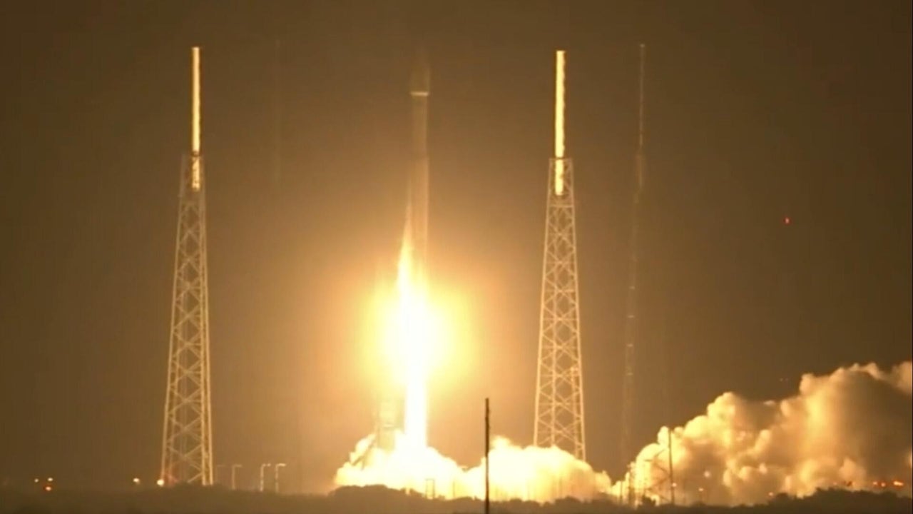 Huge satellite to crash down to Earth<br><br>